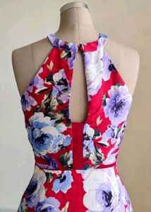 Stunning Floral Print Halter Neck Gown❤️🎀