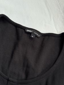 ONLY Black crop top