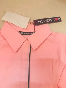 Chic Pink Collared Button-Up Shirt