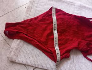 Chic Red Ribbed One-Piece Swimsuit