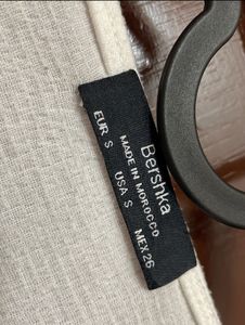 2 Top Combo (H&amp;M / Bershaka CropTop)