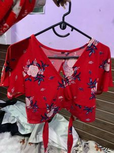 Chic Red Floral Tie-Front Crop Top