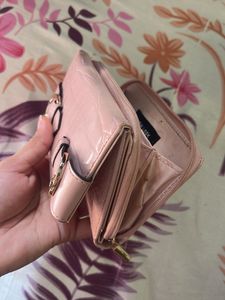 Chic White &amp; Pink Chain Strap Handbags