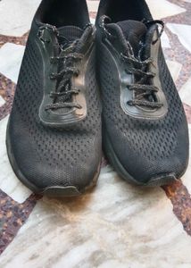 selling shoes