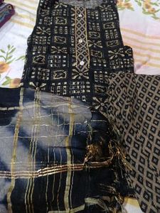 Black &amp; Gold Print Kurti Set