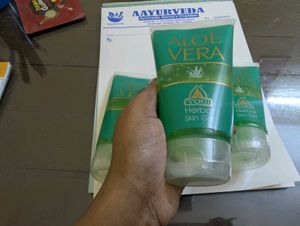 Aloe Vera Herbal Skin Gel
