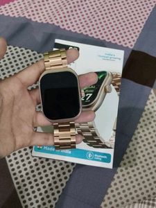 Smartwatch with Curved HD Display