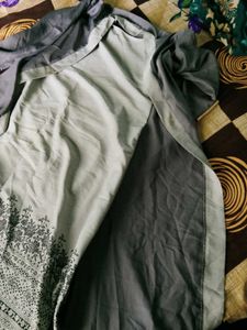 Elegant Grey Abaya with Intricate Print