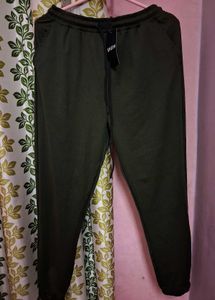 Shein Olive Green Joggers Pants 💚💚
