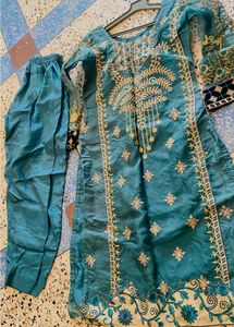 Clearance sale🎉Pakistani Set Of 2
