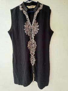 Black Embroidered Kurta