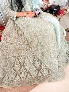 Elegant Embroidered Anarkali Gown😍