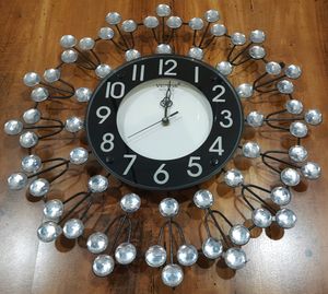 Wall Clock &amp; Decor⏰️