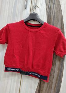 Red Short Sleeve Cropped Top