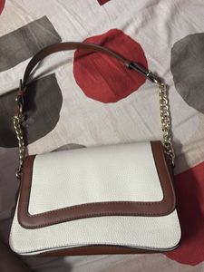 Chic Two-Tone Shoulder Bag