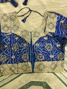 Beautiful Saree With Bandhej Blouse
