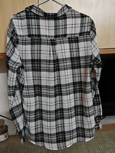 Classic Plaid Button-Up Shirt