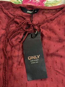 Chic Red Cold Shoulder Top