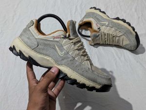 Nike ACG Hiking Shoes