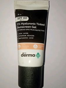 Tinted sunscreen