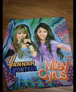 Hannah Montana cushion covers