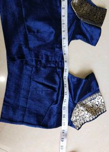 Elegant Navy Blue Saree