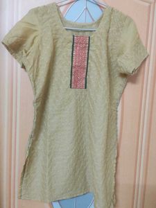 Elegant Yellow Embroidered Kurta