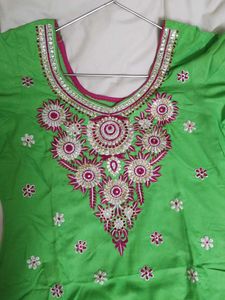 Green Embroidered Kurta
