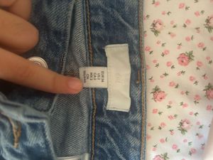H&amp;M Mid Rise Distressed Light Wash Jeans