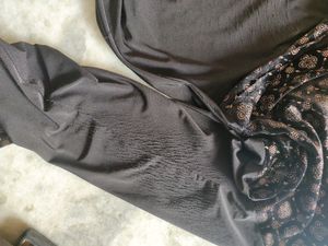 Black With Golden Velvet Abaya🧕