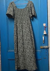 Flowy Floral Print Midi Dress