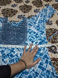 Nayra Cut Printed Kurta Set