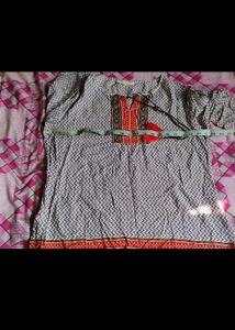 DJ&amp;C Stylish Printed Tunic Top