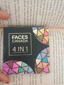 4-in-1 Eyeshadow Palette
