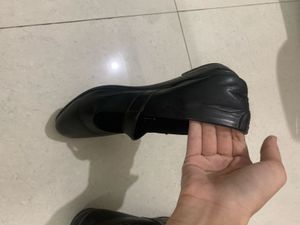 Classic Black Ballerina Flats with Strap