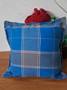 Blue Plaid cushion  takiya 💙