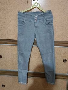 Skinny Fit Jeans For Womens **3 Buttons**