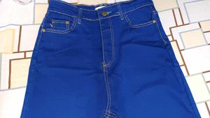 Bright Blue 💙 Skinny High' Waist Jeans 👖