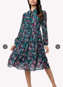 Beautiful New And Unused Dress Ideal For Gifting
