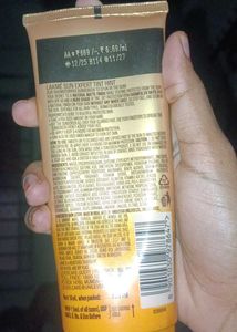 Lakme Sun Expert Tint Hint Sunscreen SPF 50