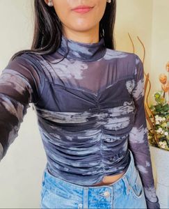 Mesh long sleeves top