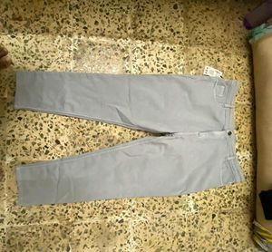 BRAND NEW GREY STRAIGHT JEANS FOR MEN