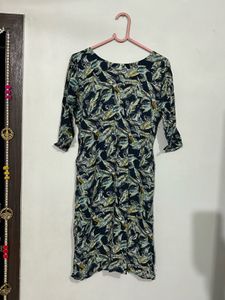 Navy Blue Leaf Print Straight Kurti