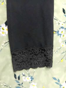 Comfy Lace Trim Leggings