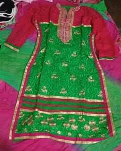Green &amp; Pink Embroidered Kurta with beautiful dupa