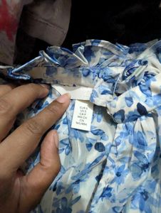Mango floral top
