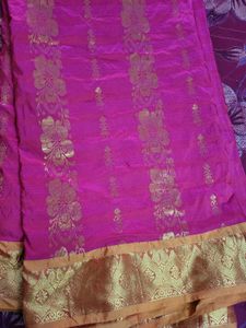 Vibrant Pink pattu Saree with Gold Border
