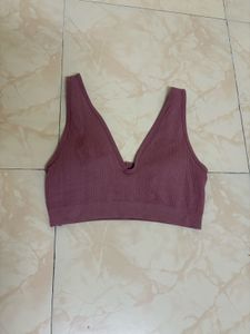 Comfortable Ribbed V-Neck Sports Bra