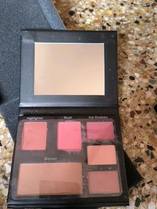 Lakme Glitterati Face Palette