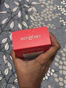 Dot &amp; Key Strawberry Dew Tinted Sunscreen